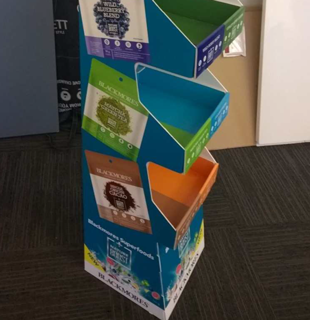 kartonska plošča razstava